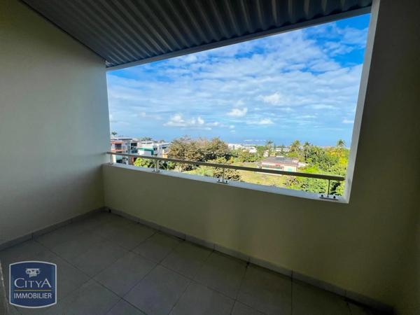 Appartement à louer 1 pièce 41.34m² Le Tampon (97430)