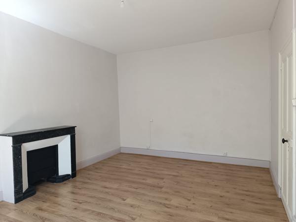 Maison
         4 pièces
        - 121 m² Exclusivité 258 000 € *