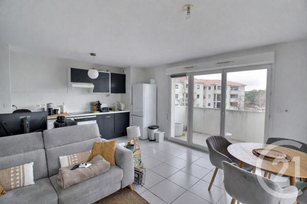 Appartement F3 à vendre  3 pièces - 59,43 m 2   GRADIGNAN  - 33