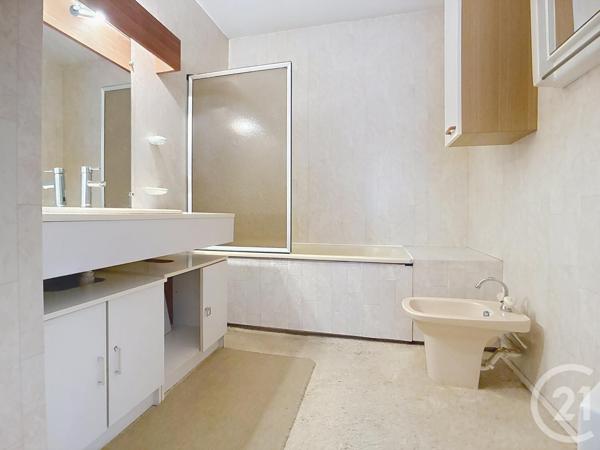 Appartement F3 à vendre  3 pièces - 59,43 m 2   GRADIGNAN  - 33