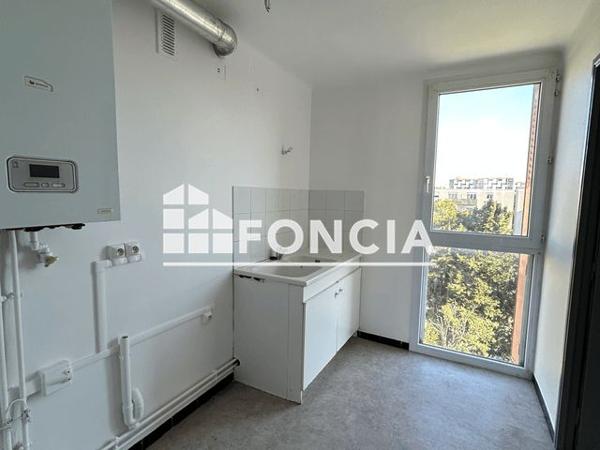 Location Appartement 3 pièces 58.7 m² - RUE ADJUDANT CHEF CHAMPION Salon De Provence 13300