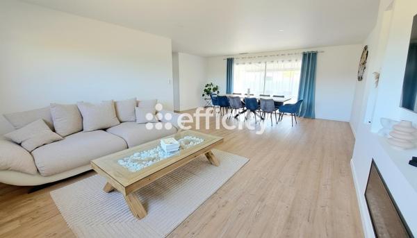 Maison
         5 pièces
        - 150 m² 500 000 € *