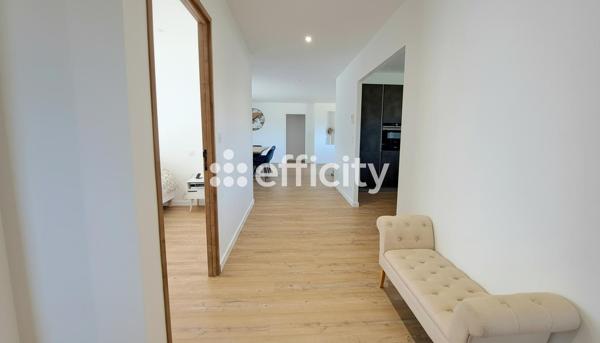 Maison
         5 pièces
        - 150 m² 500 000 € *