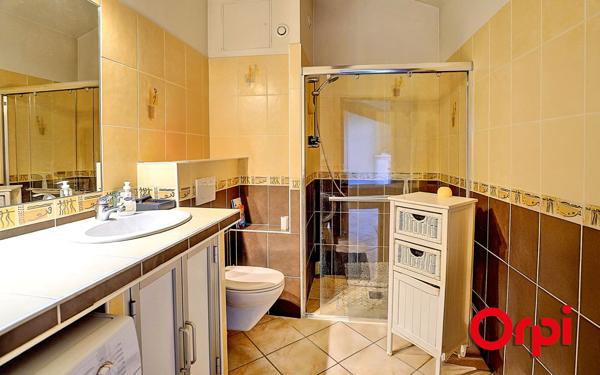 Appartement à vendre    3 pièces • 56 m2 Nivolas-Vermelle