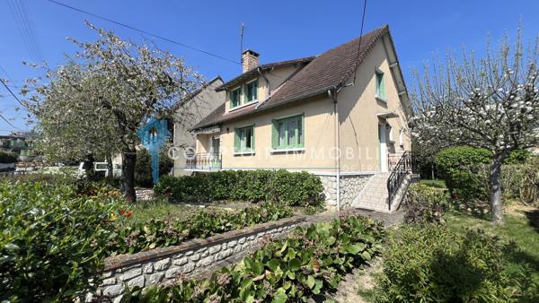 Maison
                                                                                                                                                                                                                                                                                                                        5 pièce(s)                                                                                                                                                                                                          4 chambre(s)                                                                                                                                                                                                          124  m²