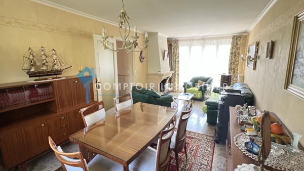 Maison
                                                                                                                                                                                                                                                                                                                        5 pièce(s)                                                                                                                                                                                                          4 chambre(s)                                                                                                                                                                                                          124  m²