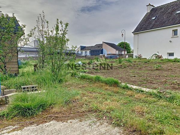Terrain constructible à vendre en plein centre d'Ambon