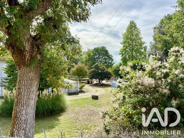 Maison à vendre 4 pièces 117 m² Saint-Même-les-Carrières