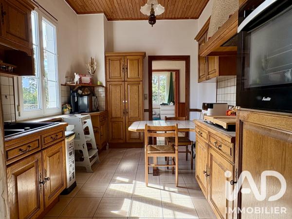 Maison à vendre 4 pièces 117 m² Saint-Même-les-Carrières