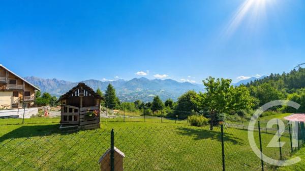 Terrain à vendre  387 m 2   LAYE  - 05