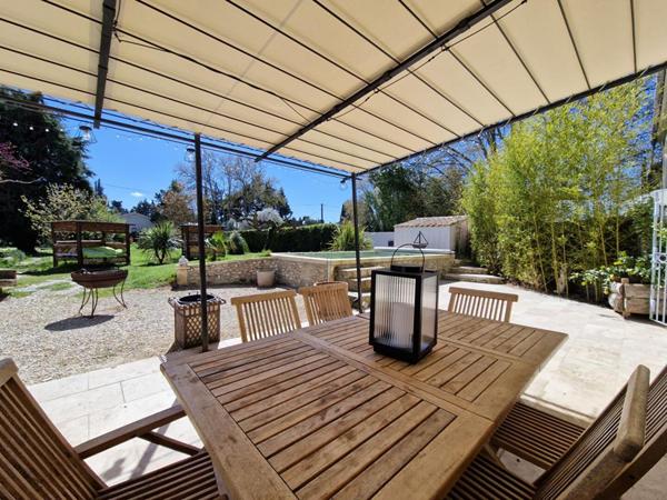 Mas rénové en campagne 200m² habitables avec jardin, piscine et garage