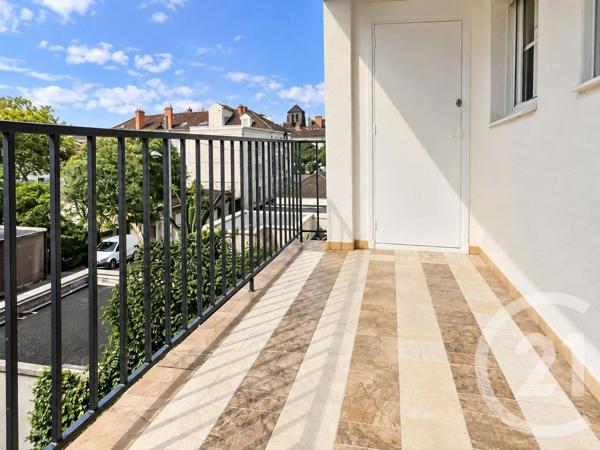 Appartement F5 à vendre  5 pièces - 96,33 m 2   CHALONS EN CHAMPAGNE  - 51