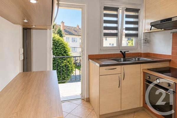 Appartement F5 à vendre  5 pièces - 96,33 m 2   CHALONS EN CHAMPAGNE  - 51