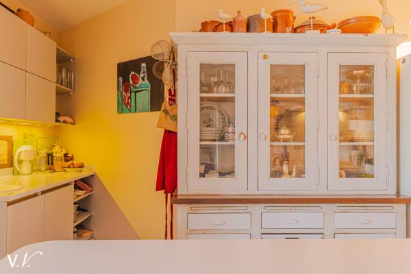 TRIANGLE D'OR BORDEAUX- TRES BEL APPARTEMENT DE PLAIN-PIED