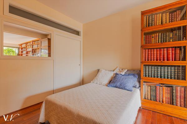 TRIANGLE D'OR BORDEAUX- TRES BEL APPARTEMENT DE PLAIN-PIED