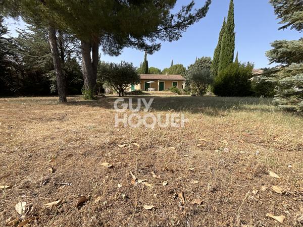 Villa proche Maubec 90 m² 3 chambres garage terrain 2400 m² vue LUBERON
