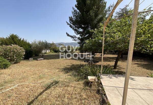 Villa proche Maubec 90 m² 3 chambres garage terrain 2400 m² vue LUBERON