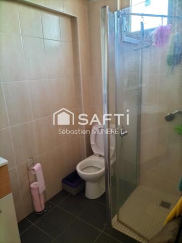 Maison ancienne rénovée 3 chambres au calme .