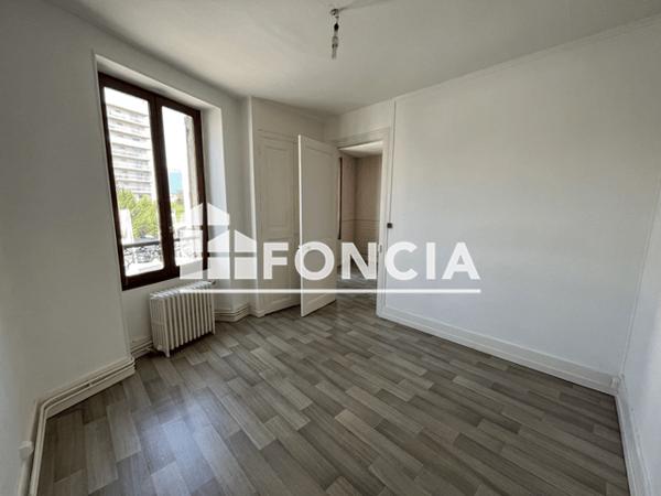 Location Appartement 2 pièces 38.91 m² - 53 AVENUE JEAN PERROT Grenoble 38100
