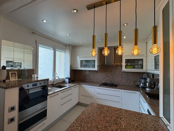 Clichy-sous-bois - maison 7 pièces - 140m²