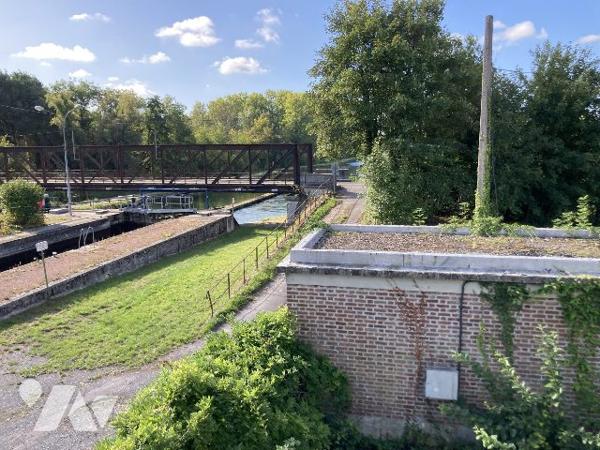 ancienne maion éclusière à rénover