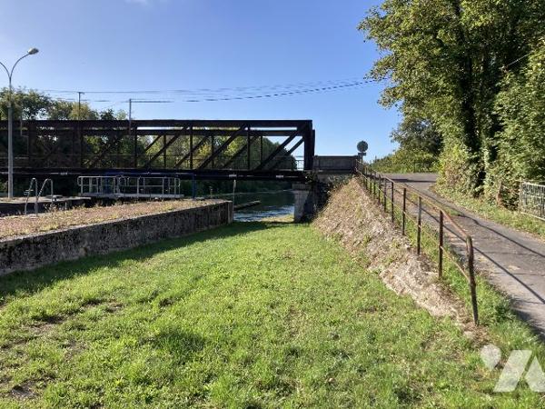 ancienne maion éclusière à rénover