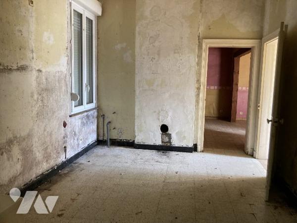 ancienne maion éclusière à rénover