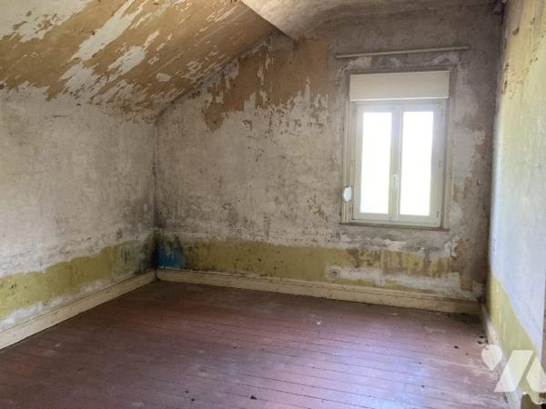 ancienne maion éclusière à rénover