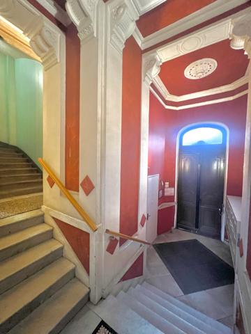 Nîmes (30000) T2 centre ville, proche gare, logement lumineux, immeuble bourgeois