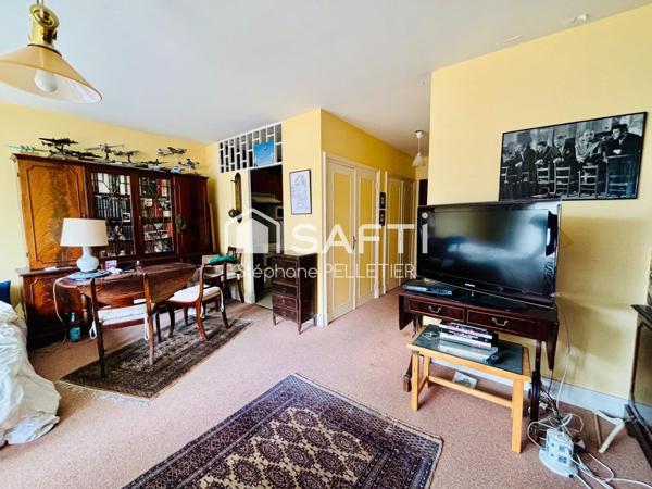 Appartement emplacement rare, balcon et parking