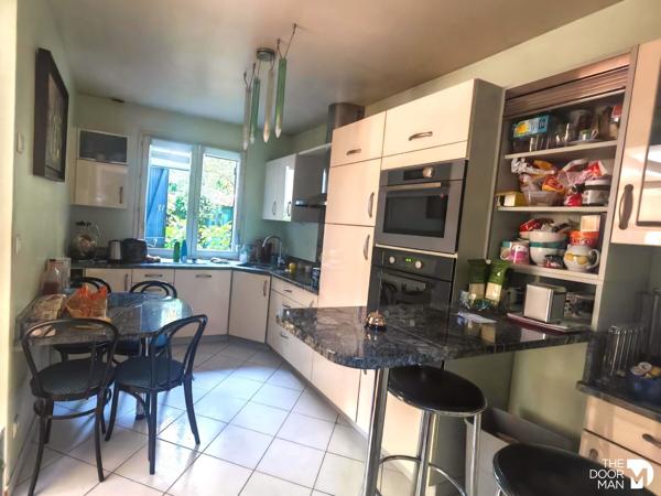 Maison - À vendre - 135 m² - MONTIGNY-LE-BRETONNEUX | The Door Man