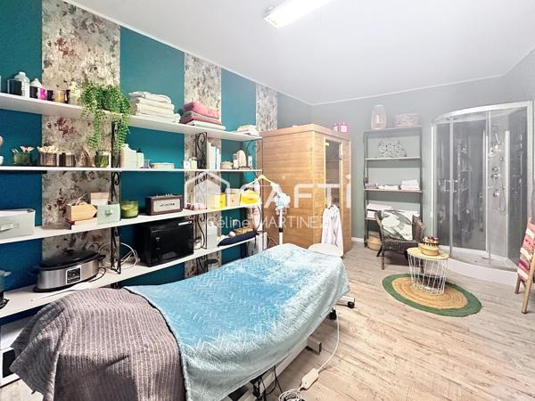 Maison de village avec local commercial et appartement