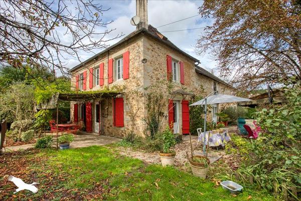 Maison à vendre |  Terrasson-Lavilledieu |  8 pièces | 203 m²