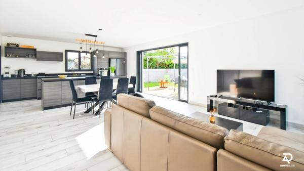 Maison à vendre 5 pièces PONT DE CHERUY (38)