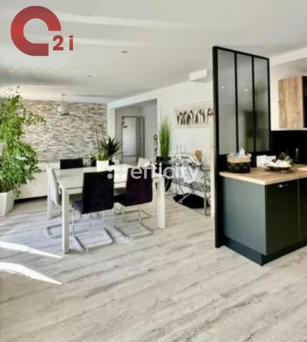 Maison 7 pièces - 203 m²