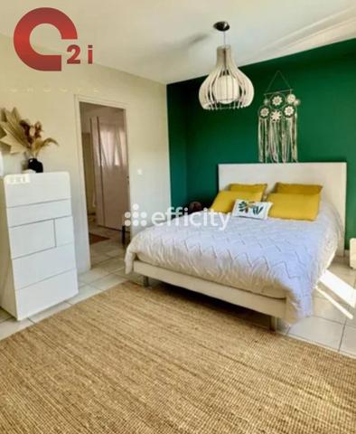 Maison 7 pièces - 203 m²