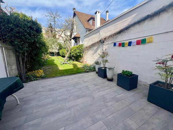 Maison 45m² avec beau jardin HOUILLES. €309 000 ** - Référence 832