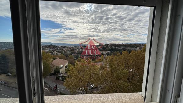 Grasse central, beau 2 pièces lumineux vue mer parfait état Grasse (06130)