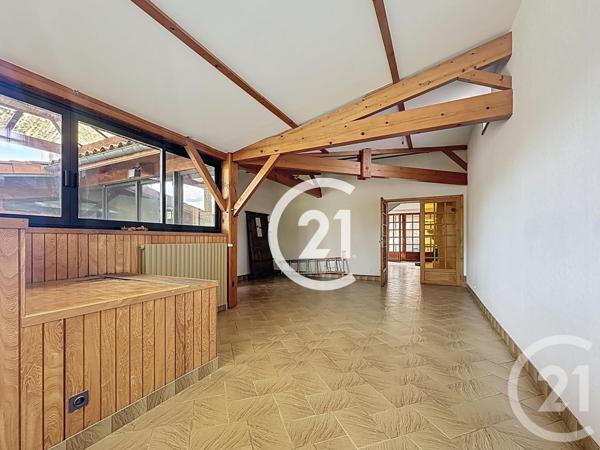 Maison à vendre  5 pièces - 144,50 m2 ST LAURENT DE COGNAC - 16