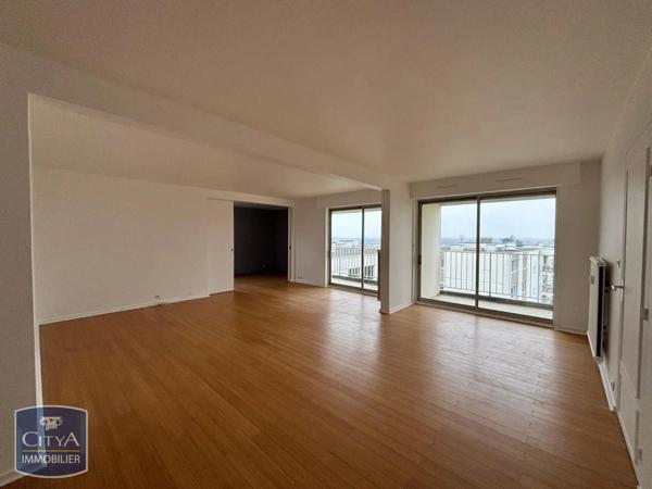 Appartement à louer 5 pièces 130.85m² Mâcon (71000)