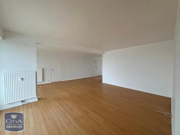 Appartement à louer 5 pièces 130.85m² Mâcon (71000)
