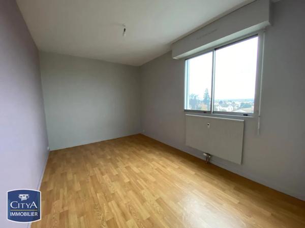 Appartement à louer 5 pièces 130.85m² Mâcon (71000)