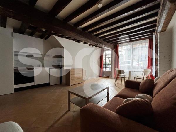 Location 2 Pieces 40 60200 Compiegne 43 1174 01 0001