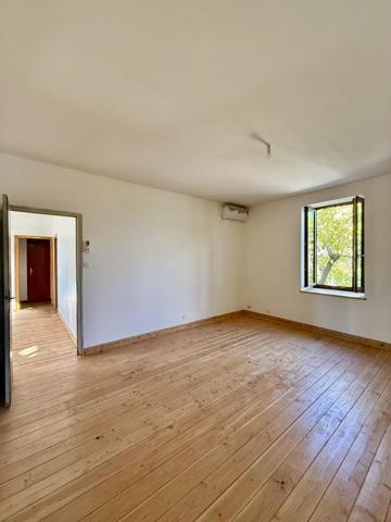 Vente / Maison et grand terrain