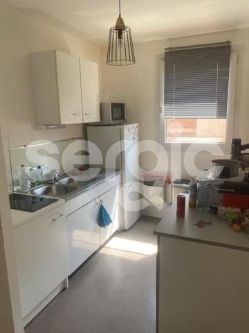 Location 2 Pieces 52 59800 Lille 19 0104 01 0007