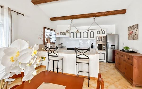 Maison à vendre    4 pièces •  Drap