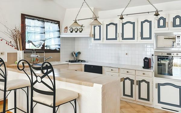 Maison à vendre    4 pièces •  Drap