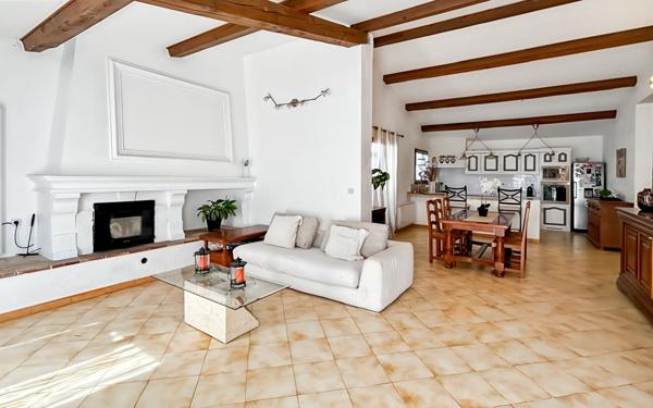 Maison à vendre    4 pièces •  Drap