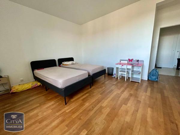 Appartement à louer 4 pièces 101.55m² Alençon (61000)