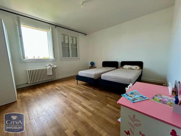 Appartement à louer 4 pièces 101.55m² Alençon (61000)